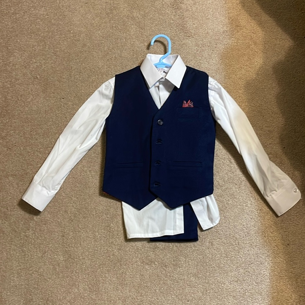 Isaac Mizrahi 3 Piece Suit Boys Size 6